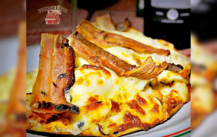 Chegou a sua vez de experimentar a melhor pizza de Mauá! Adquira 20% de desconto em qualquer pizza grande *salgada* de todo nosso cardápio - inclui as pizzas Torta 2, Camarão Com Catupiry e Praiana!!!